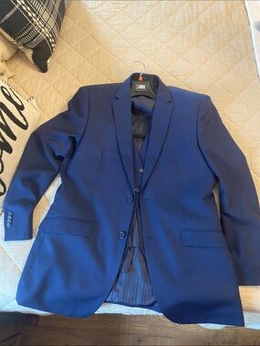 Men's Blue Two-Button Suit Jacket 40L with Vest and Pants IDeal brand 36